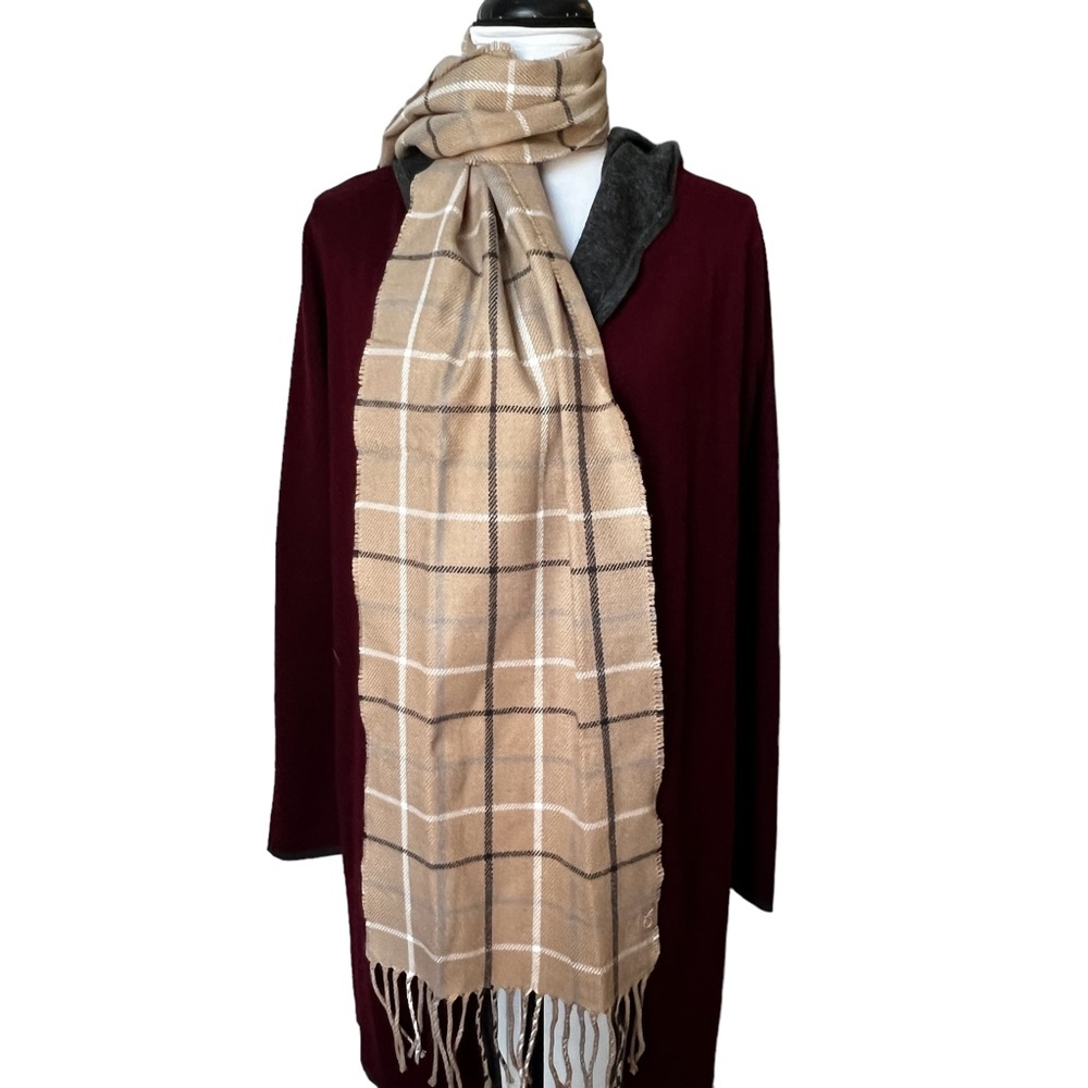 Calvin Klein Classic Scarf Tan‎ Plaid Fringe Raw Hem Soft Texture Classic Winter